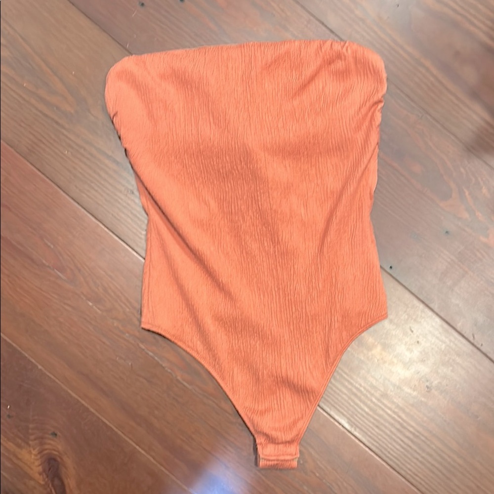 LE LIS strapless body suit